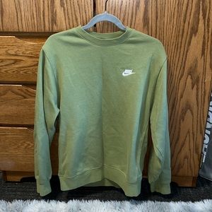 nike crewneck